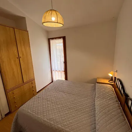 Two-level Flat With Garden And Pool شقة *