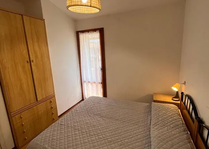 Two-level Flat With Garden And Pool Apartment *